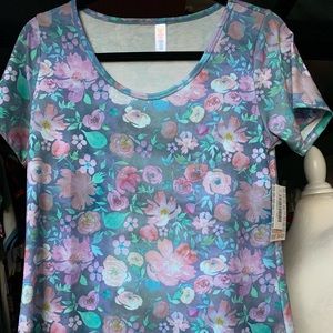 Xsmall Lularoe floral classic t